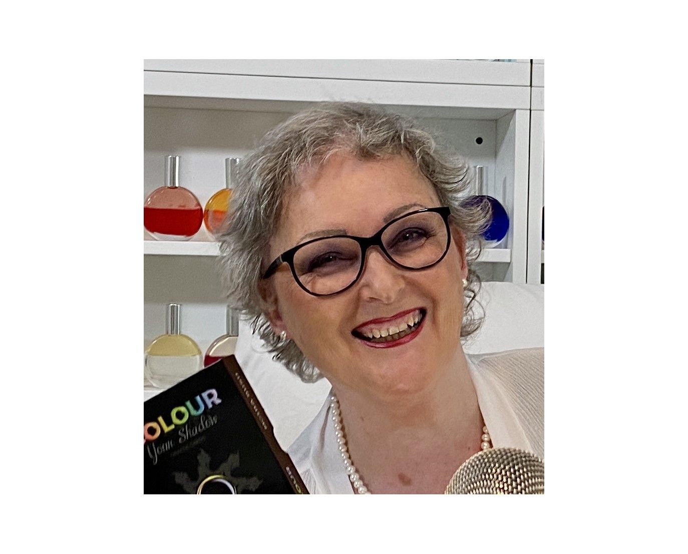 Colour Mirrors Teacher - Moira Bush