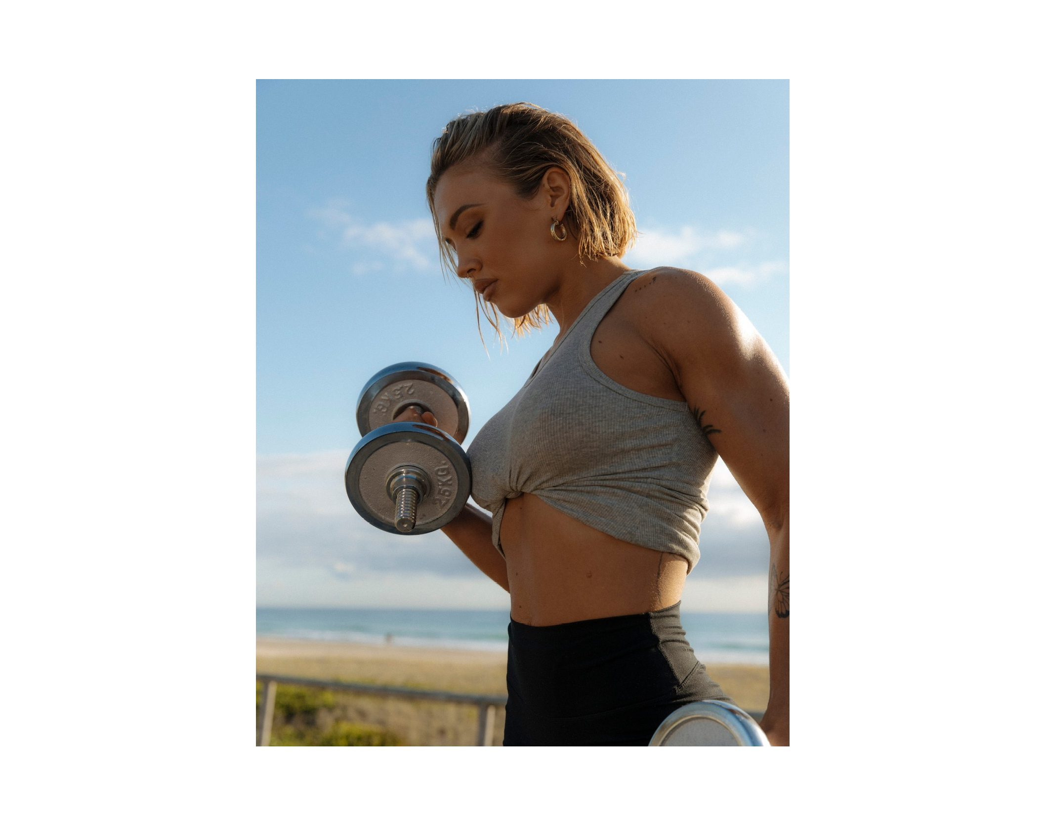 Tammy Hembrow: Mastering the Art of Transformation – A Fitness Journey from Motherhood to Global Inspiration