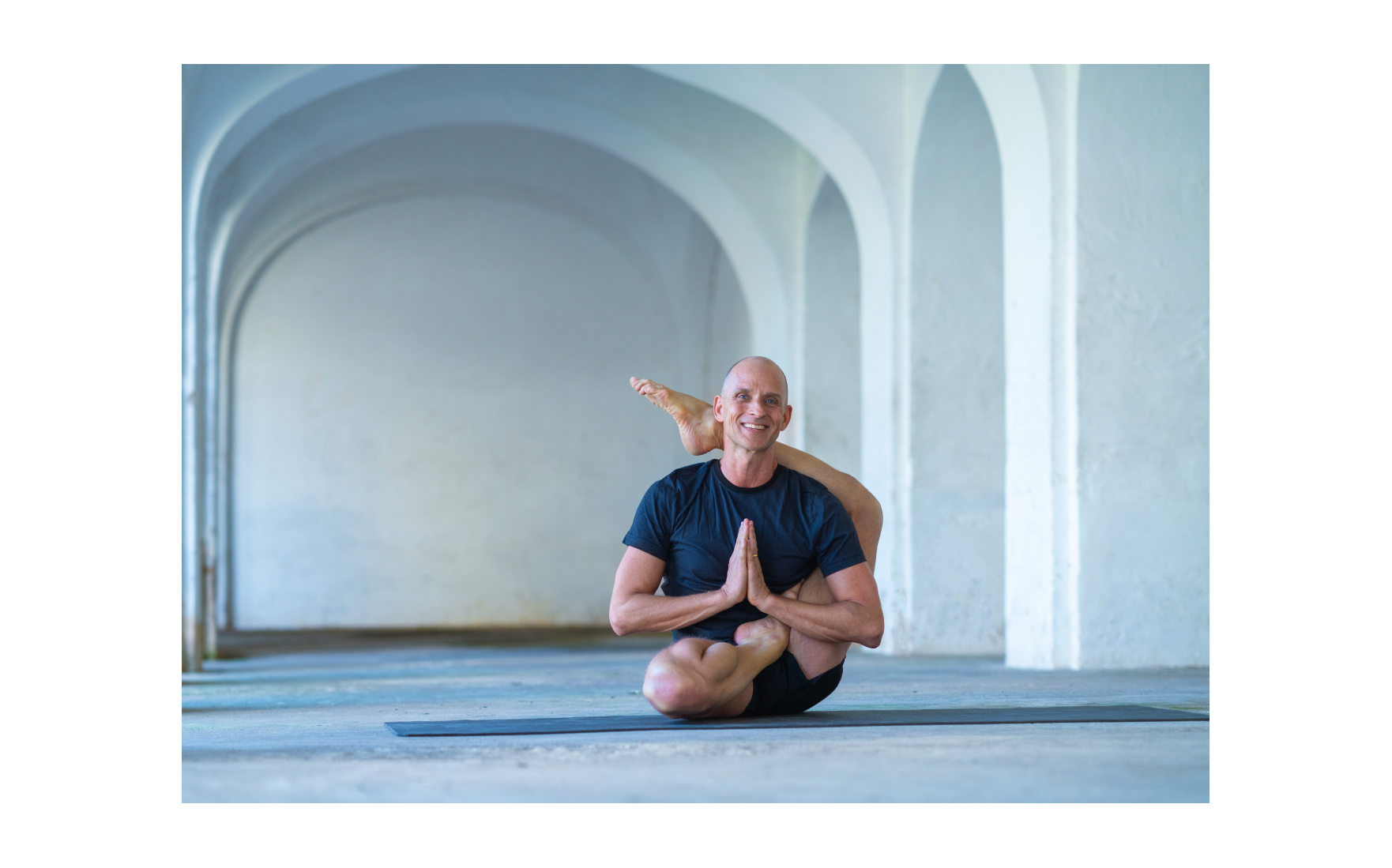 Ashtanga Yoga Practitioner - Tim Feldmann